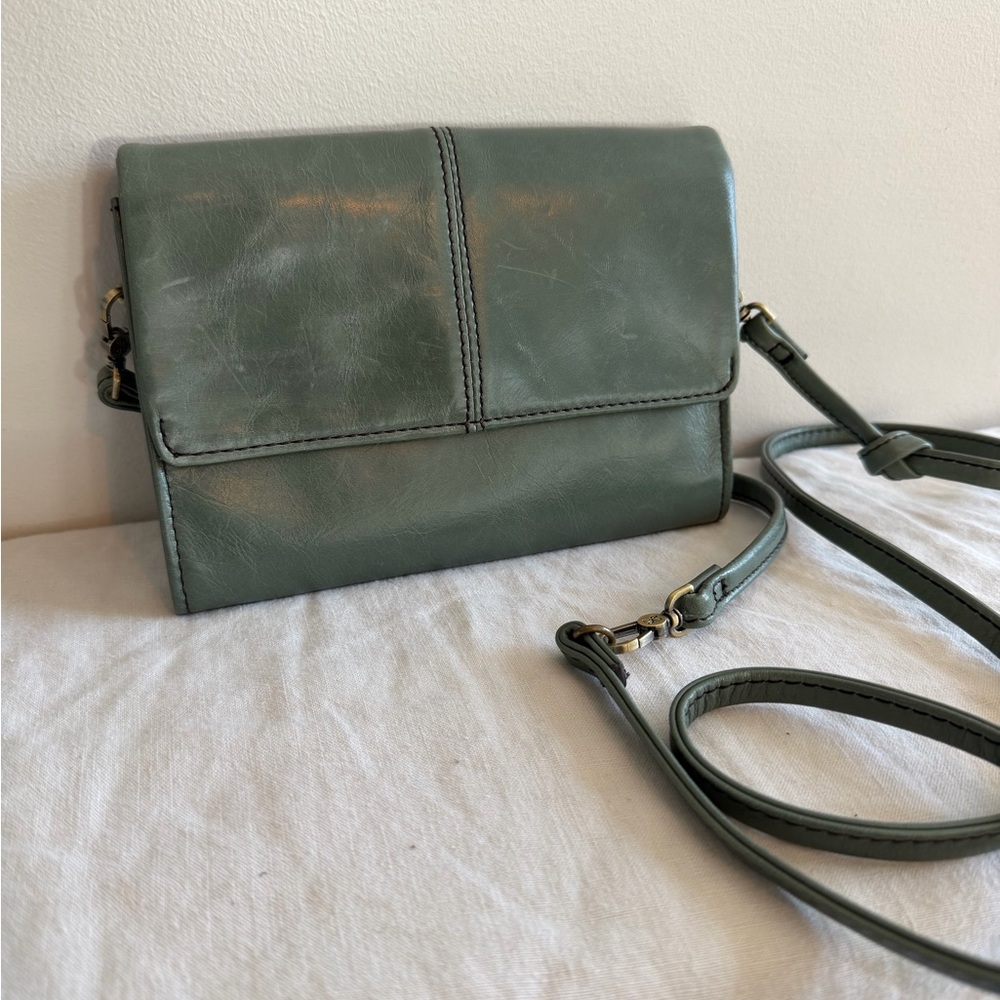 HOBO Sage Leather Wristlet Crossbody